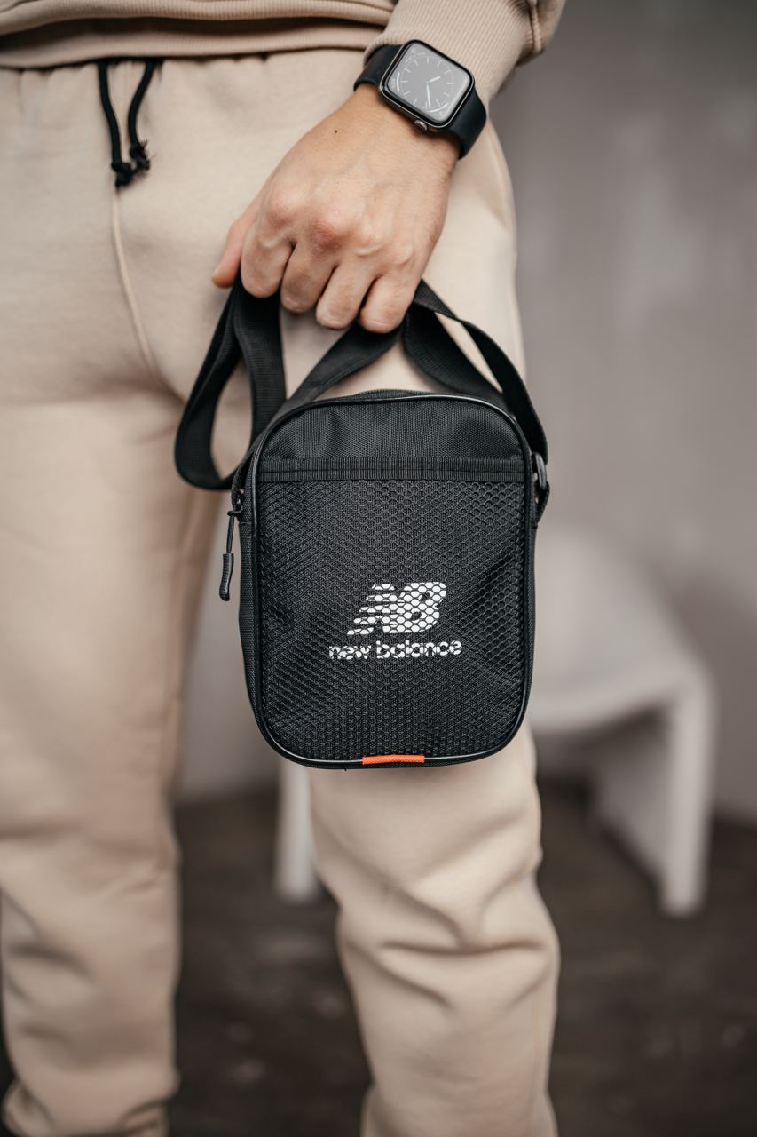 Чоловіча сумка через плече New Balance s244