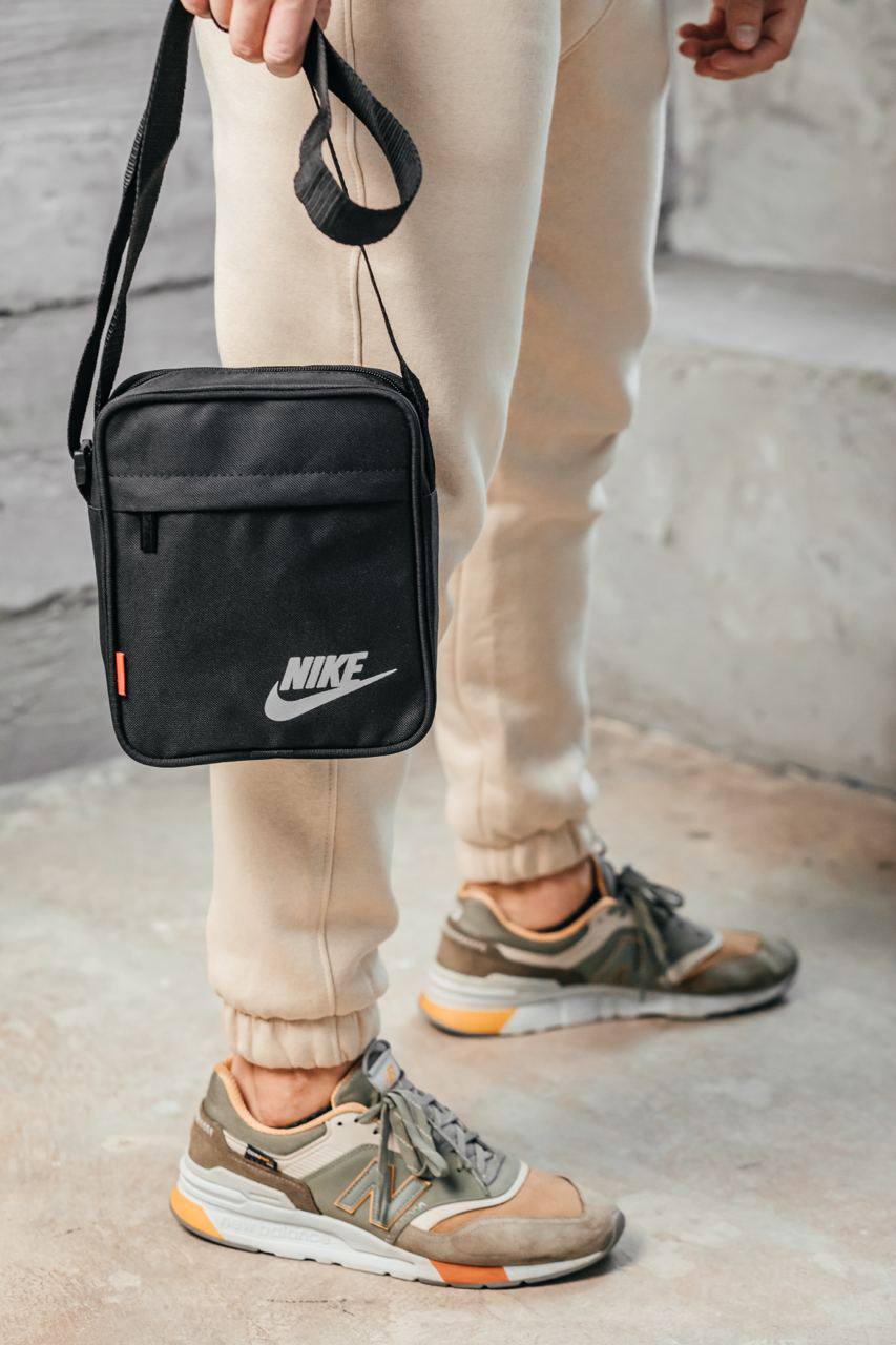 Чоловіча сумка через плече Nike з тканини Оксфорд