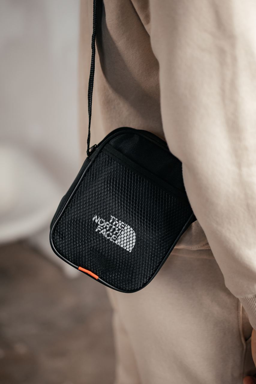 Купити чоловічу сумку через плече The North Face